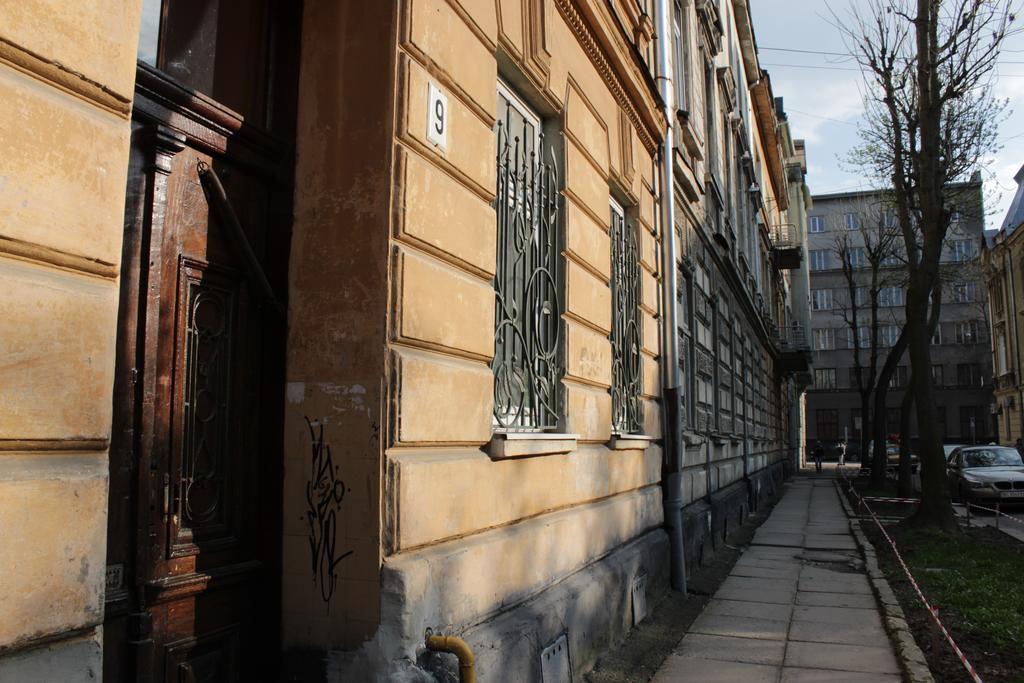 Polska Poduszka Hotel Lviv Exterior foto